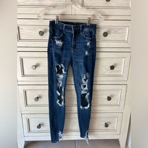 AMERICAN EAGLE. RIPPED DISTRESS HIGH RISE JEGGING JEANS ( junior )